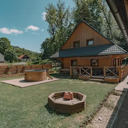 Drevenice Wars & Sawa Holiday home *