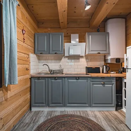 Drevenice Wars & Sawa Casa vacanze Oscadnica