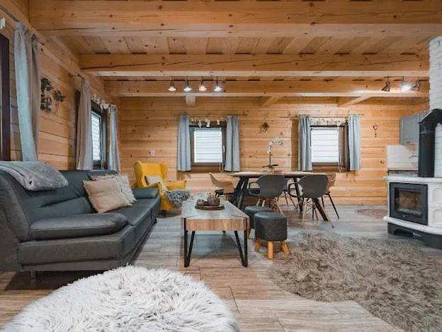 Drevenice Wars & Sawa Holiday home *